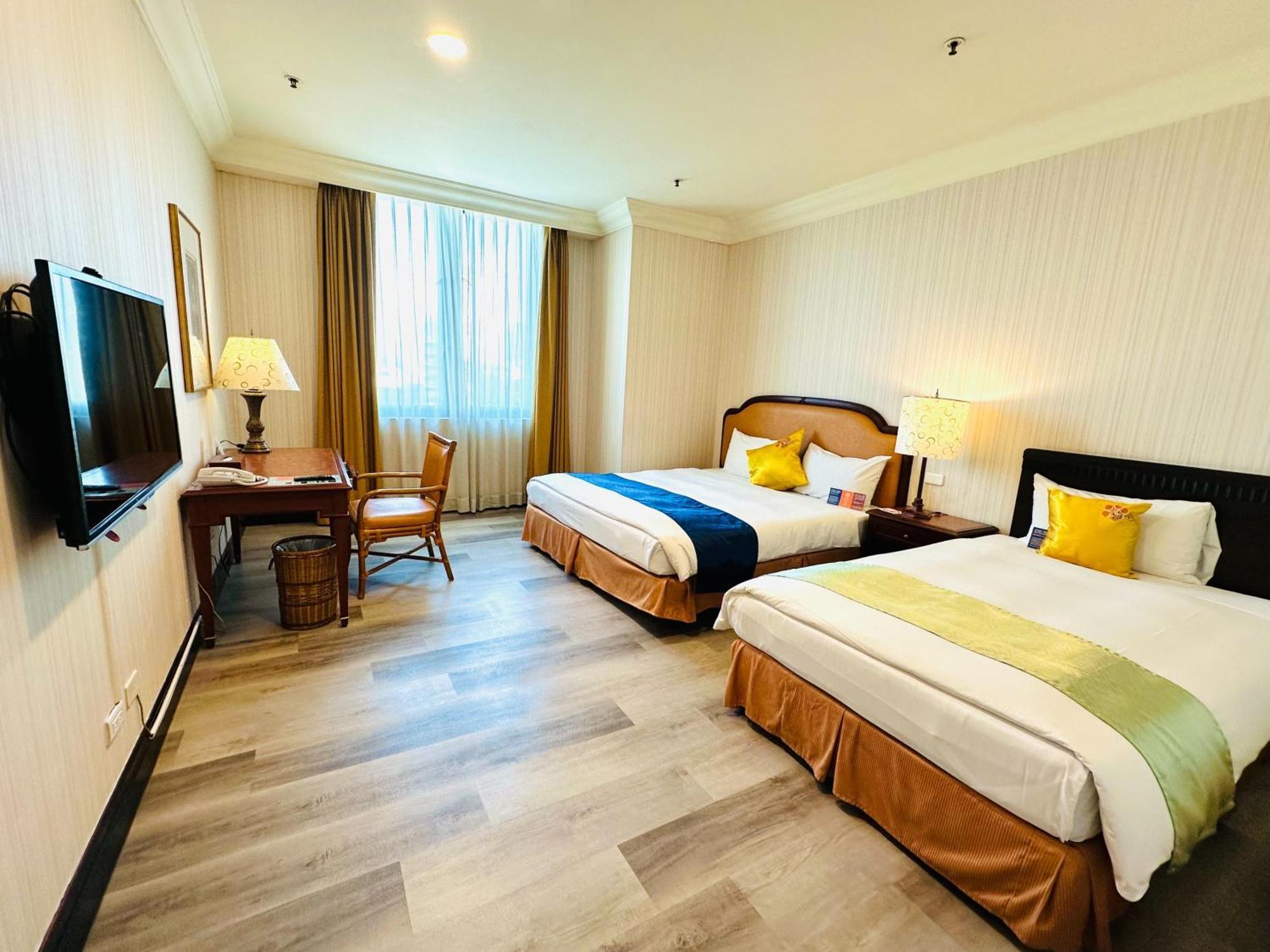 Wei-Yat Grand Hotel Tainan Exterior foto