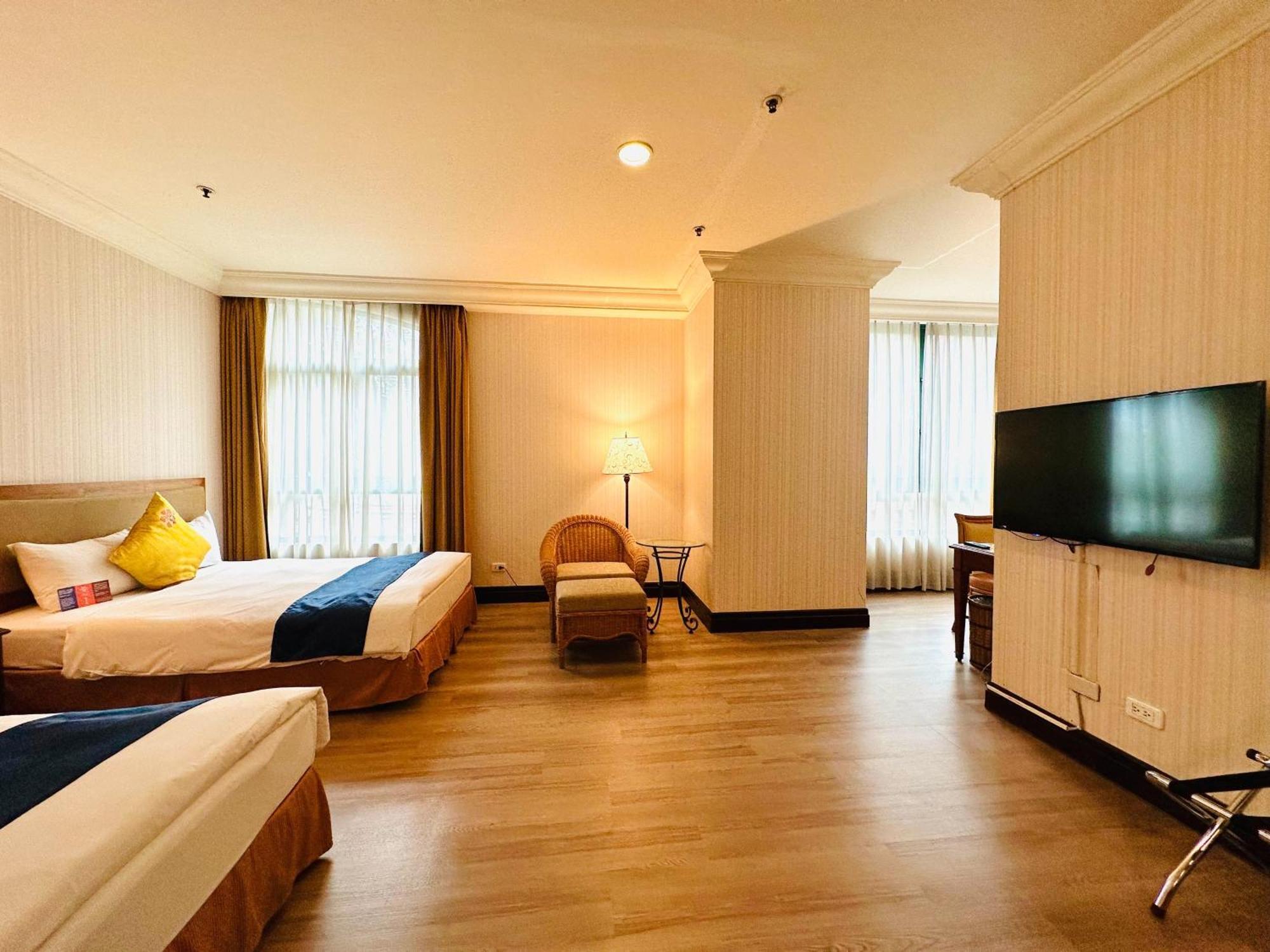 Wei-Yat Grand Hotel Tainan Exterior foto