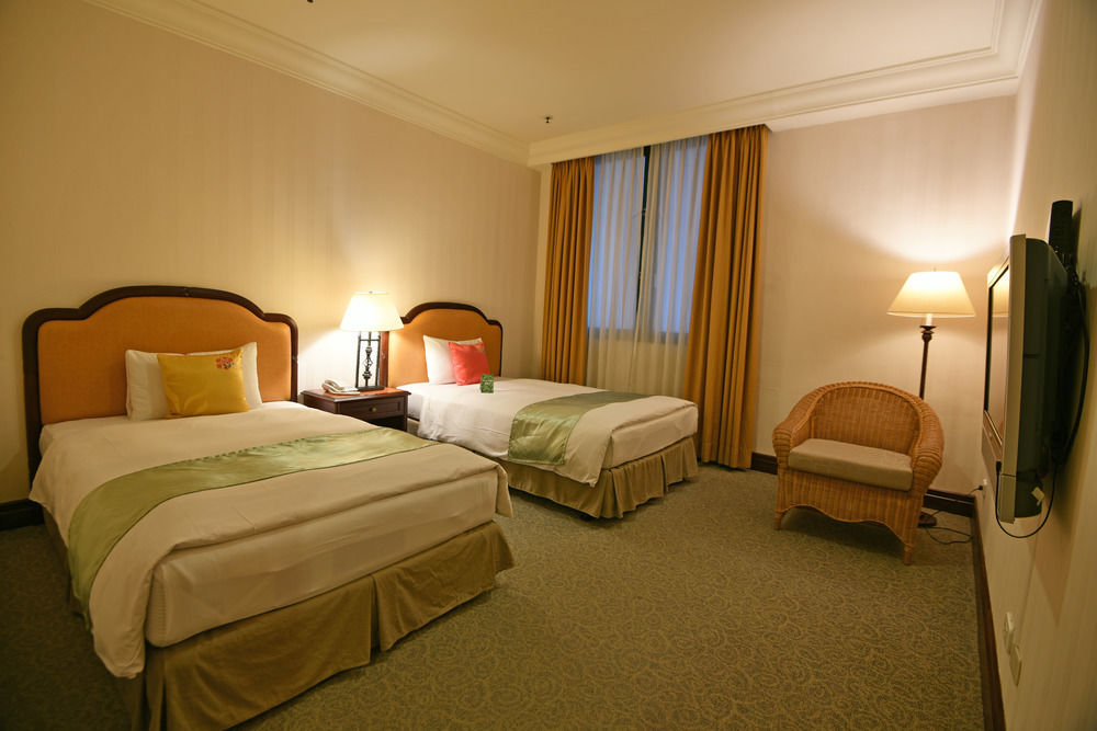 Wei-Yat Grand Hotel Tainan Exterior foto